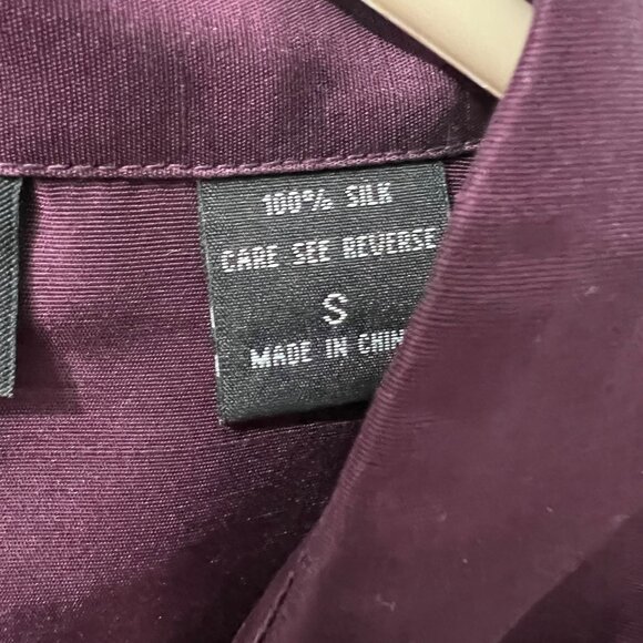 NY & Co Quiet Luxury Silk Button-Up Tunic Top with Deep Side Slits Size Small - Picture 4 of 9